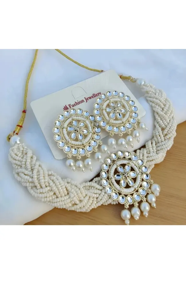 Women necklace gold plated