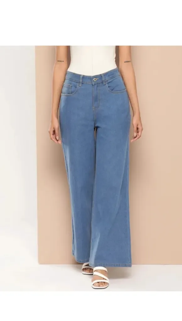Baggy jeans for